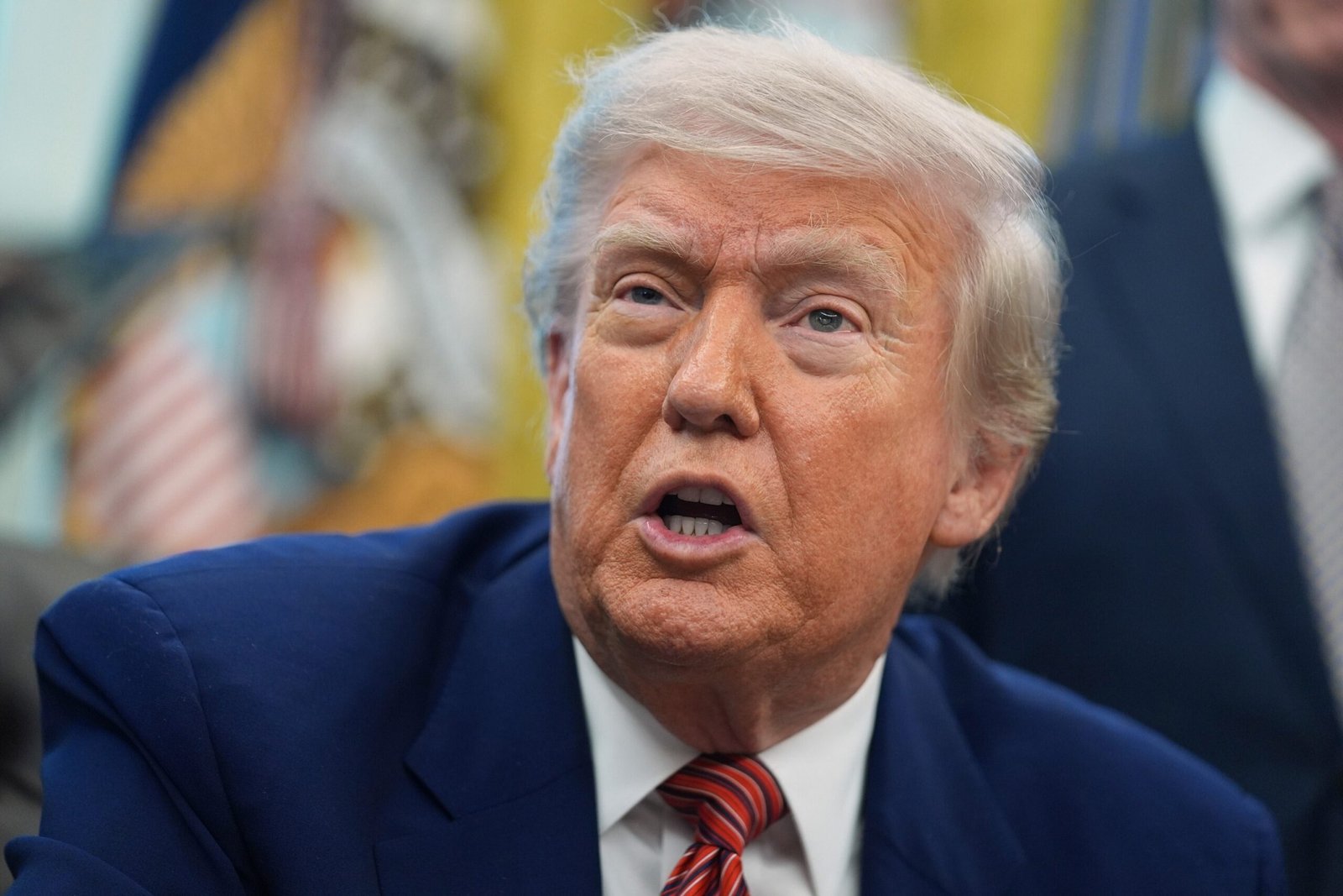 Trump states that China "totally violated" the commercial agreement with us