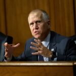 Republican senator Tillis will not apply for re -election after Trump's primary threat