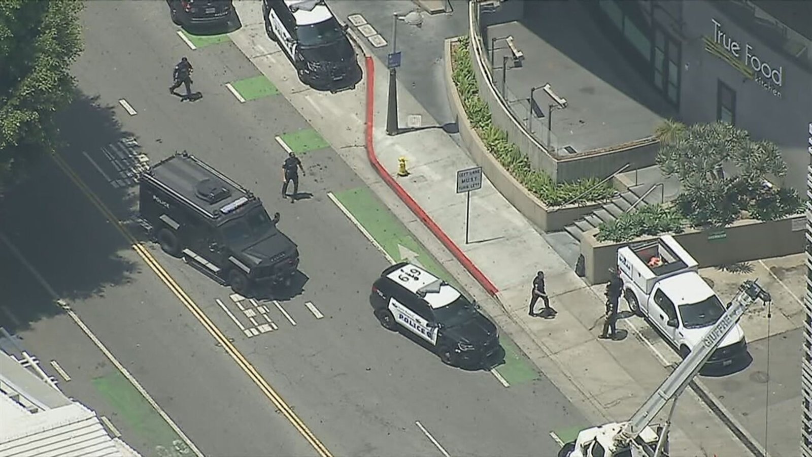 Santa Monica shooting injury officer, seek suspect in progress: Police