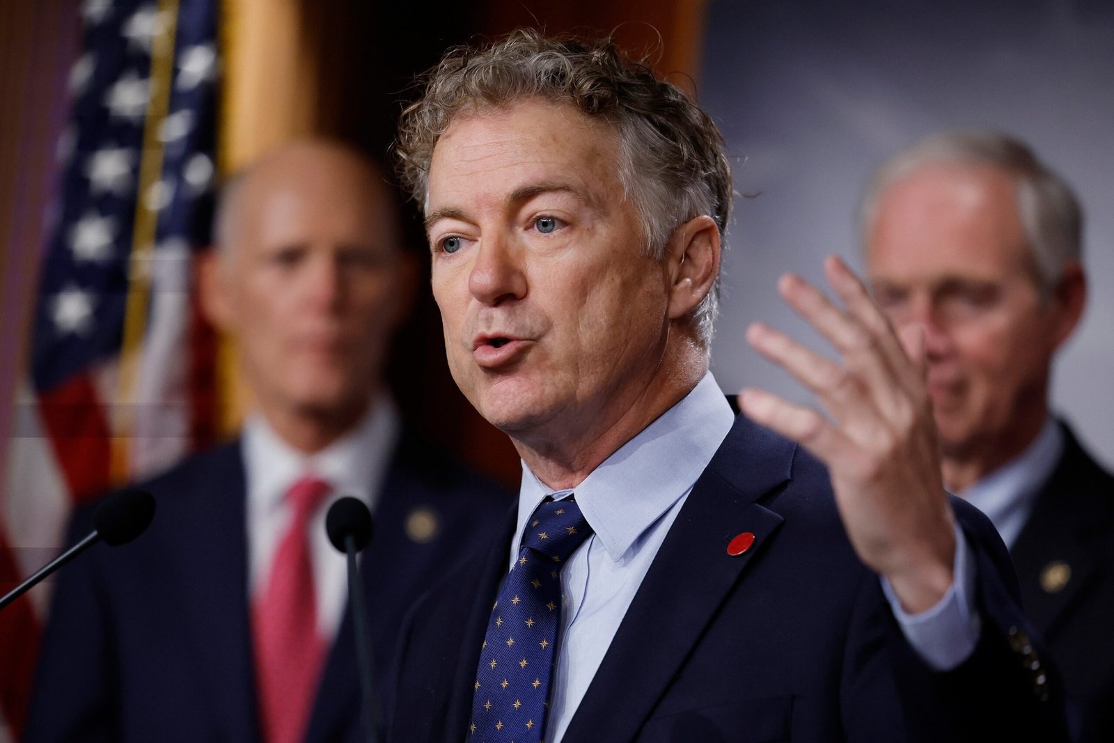 Trump's financing bill meets the republican tax hawks of the Senate

