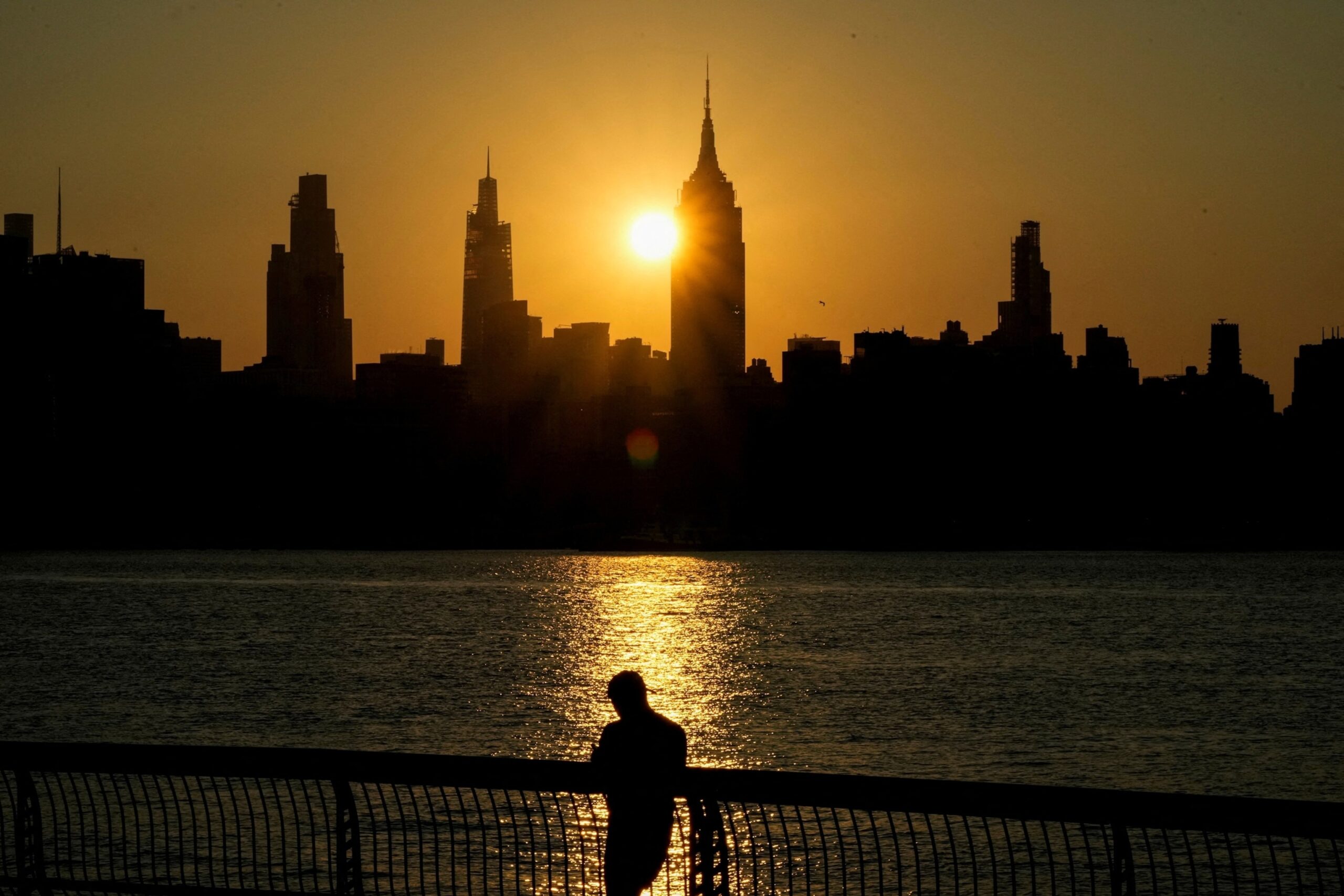 100 million Americans alerts for extreme heat, moisture

