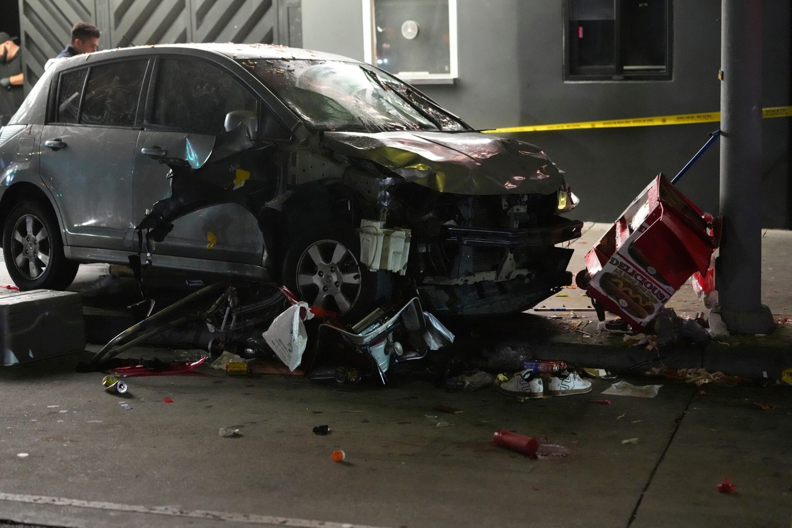 At least 30 injured after the car is pressed in the crowd outside the place of music in Los Angeles

