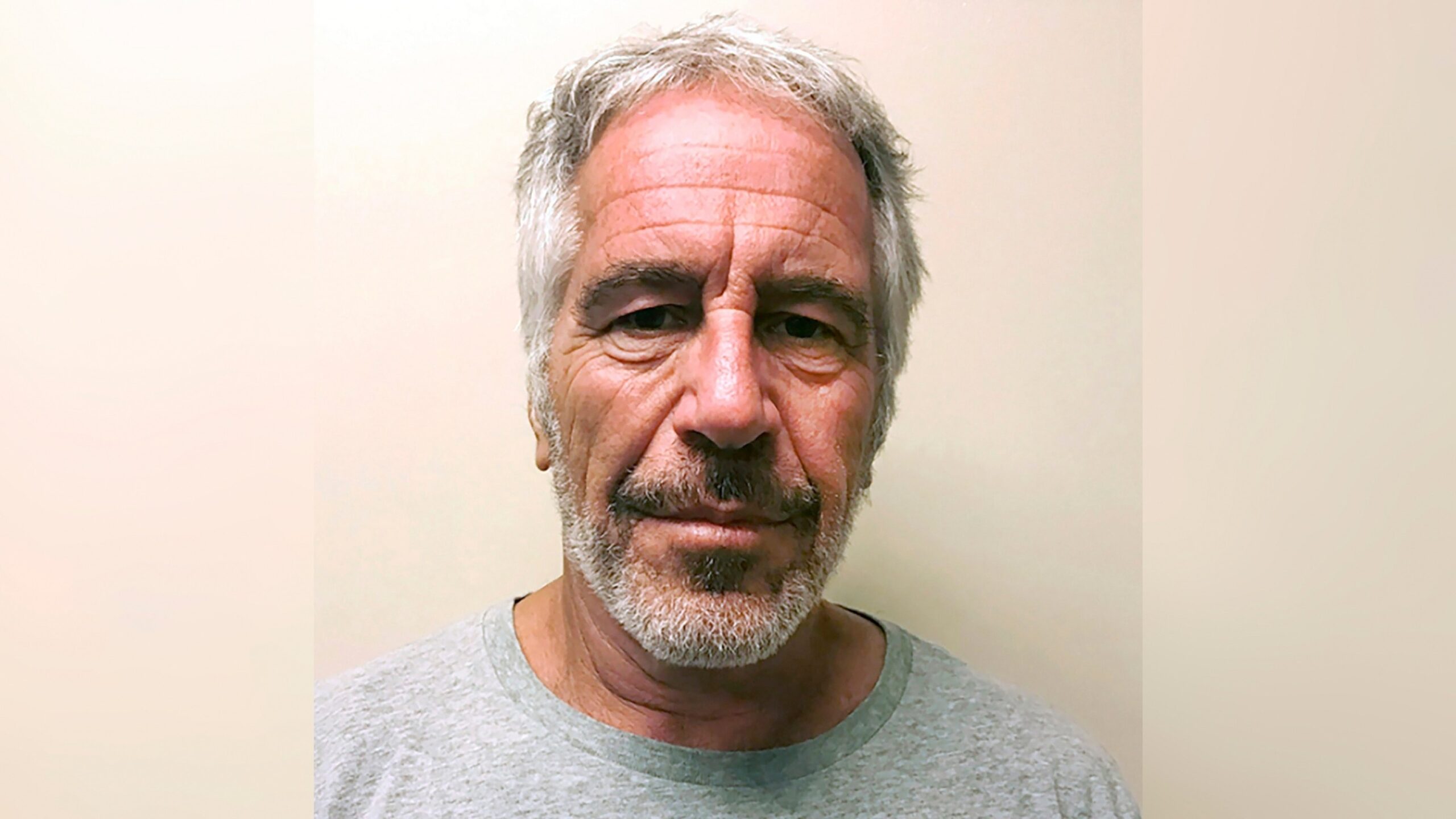 The judge denies the request of the Department of Justice to reveal the records of the Great Jury of Epstein

