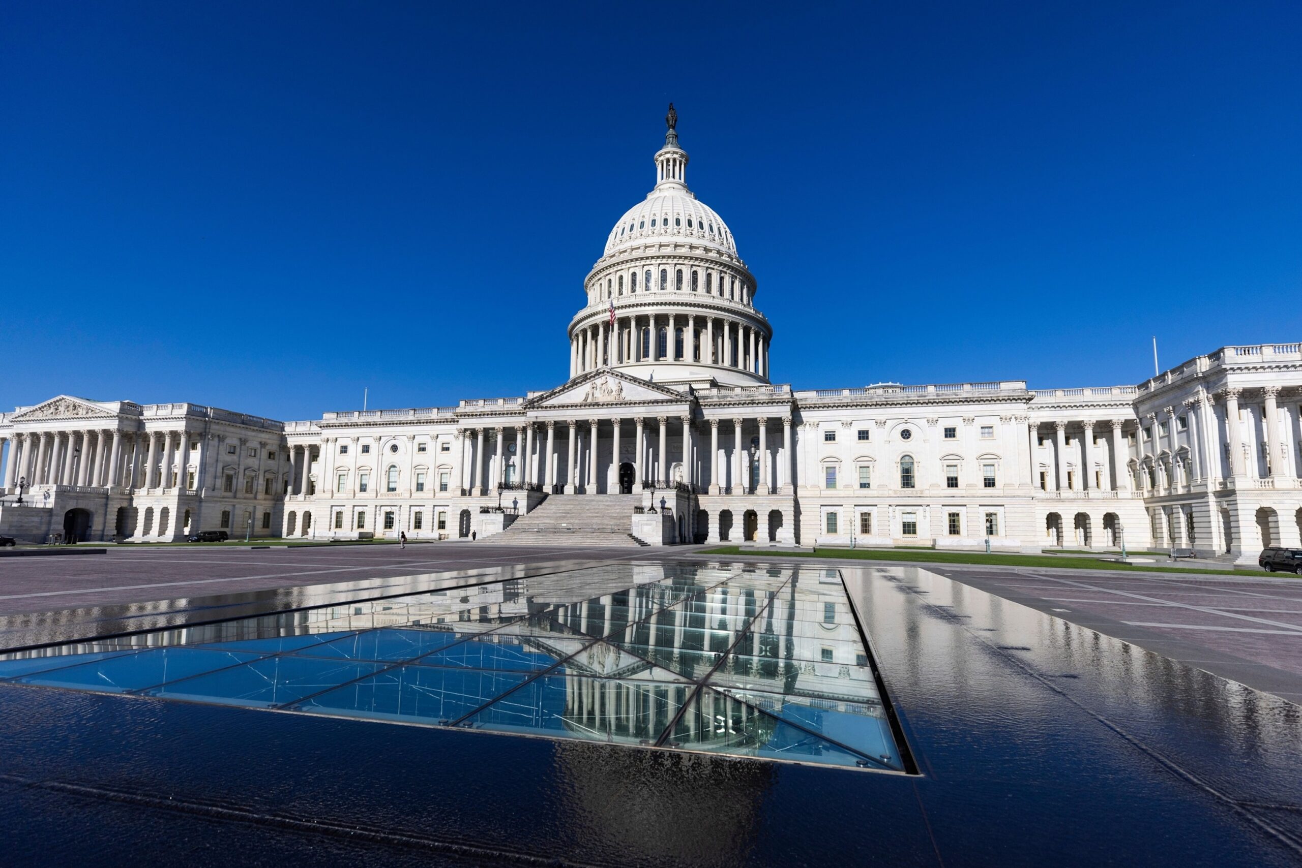 Congress returns from the recess as the government's closing limit is coming, Epstein's archives dominate the house

