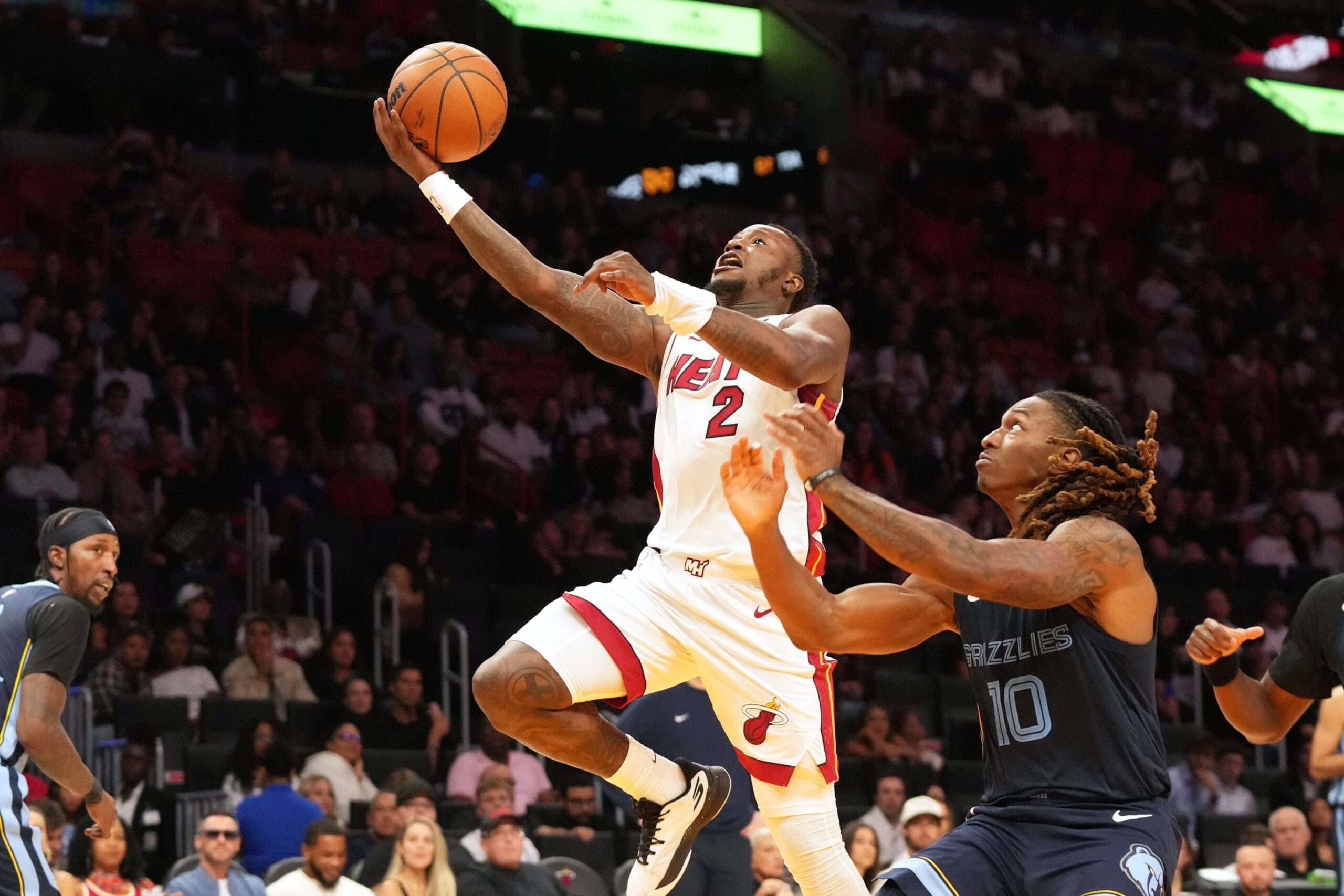 Miami Heat's Terry Rozier among 6 charged with illegal NBA betting: sources